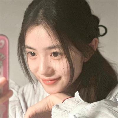她来到我身边 在线观看封面